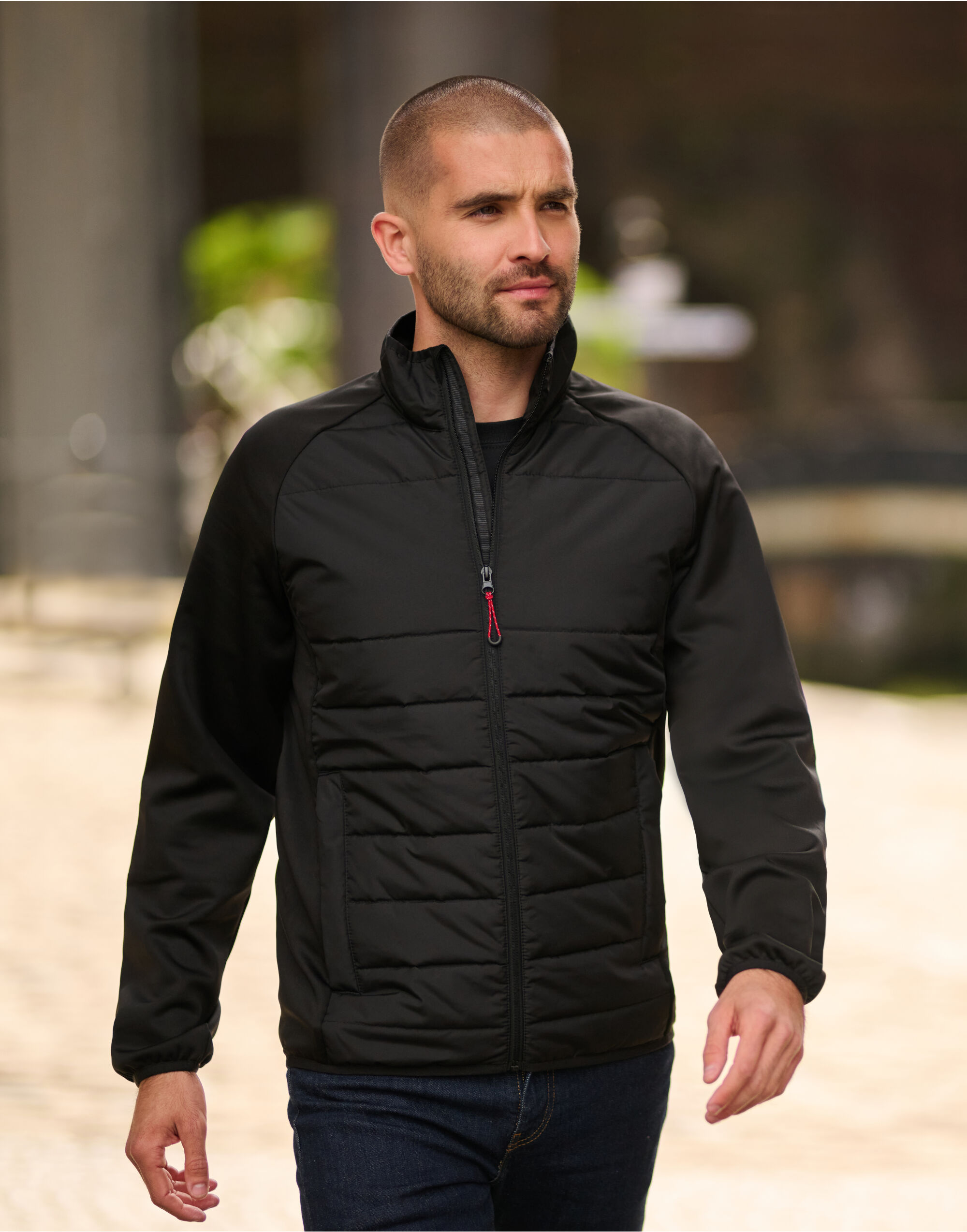 Essential Hybrid Jacket